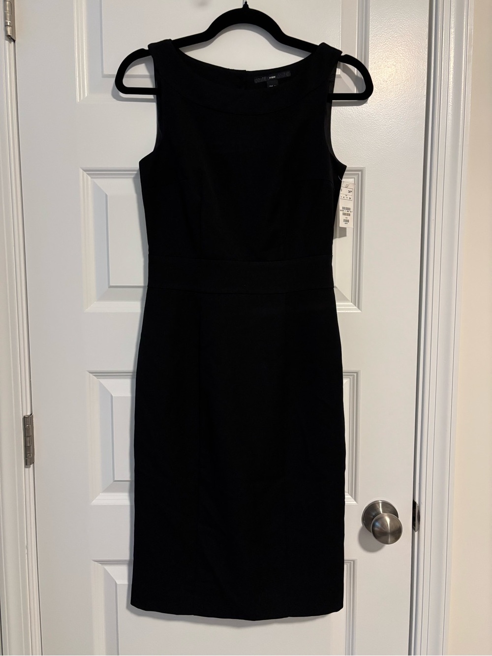 H&M Classic Black Sleeveless Sheath Dress 4 NWT